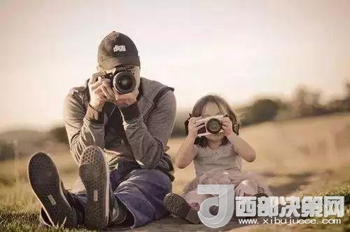 “曾子殺豬”故事在前，最近又有《父母說好考了90分就去看海，被爽約后女孩離家出走》新聞在后。父母如果自己的行為“打臉”了，又怎么能在孩子面前掌握教育的主動權。