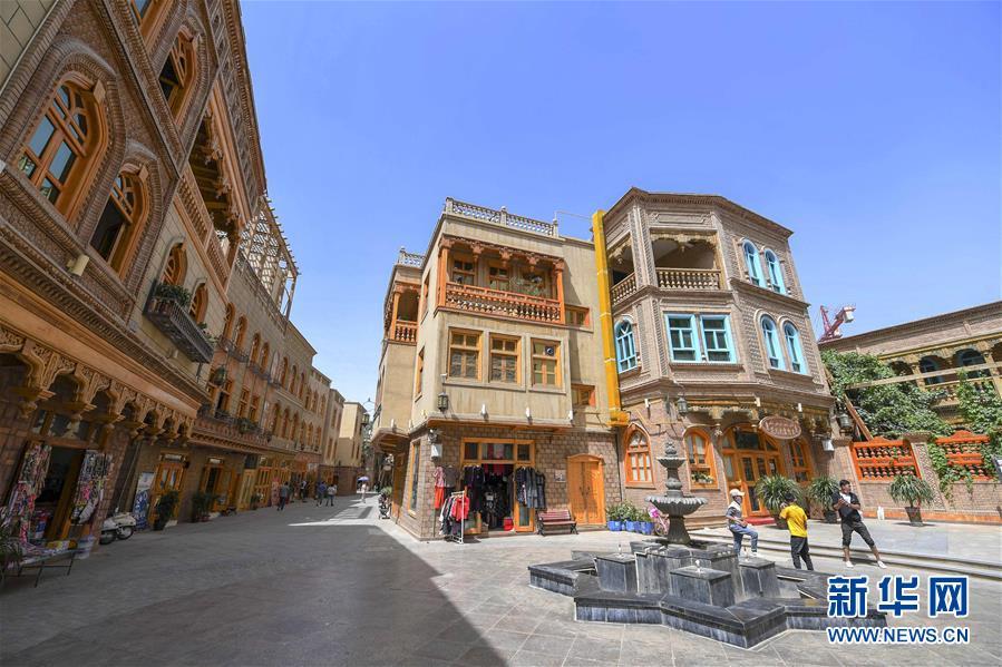 （新華全媒頭條·圖文互動(dòng)）（10）旗引天山南北　譜寫發(fā)展新篇——以習(xí)近平同志為核心的黨中央關(guān)心新疆工作紀(jì)實(shí) 