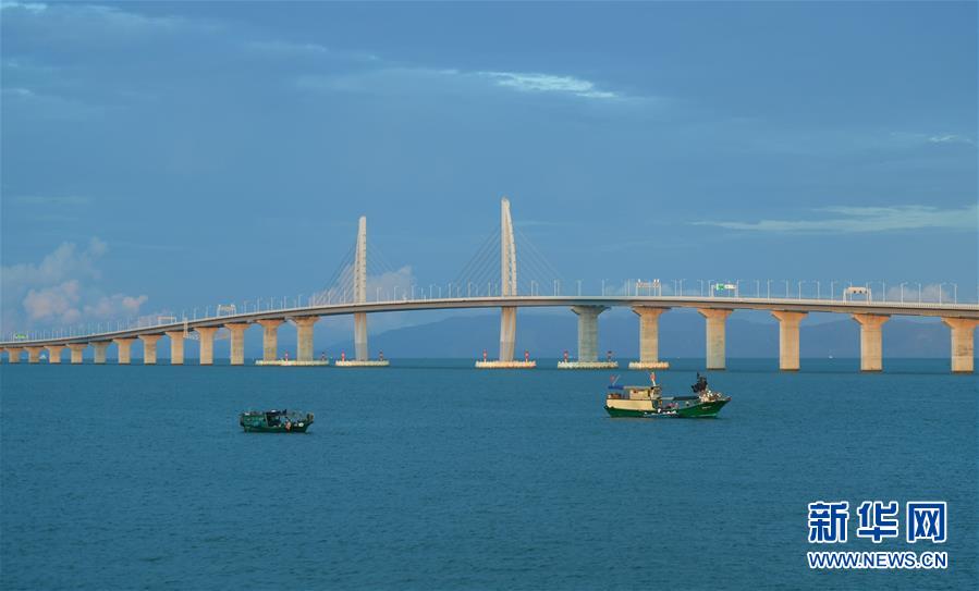 (新華全媒頭條·圖文互動(dòng))(9)偉大旗幟引領(lǐng)歷史巨變——習(xí)近平新時(shí)代中國特色社會(huì)主義思想指引“十三五”經(jīng)濟(jì)社會(huì)發(fā)展述評(píng)