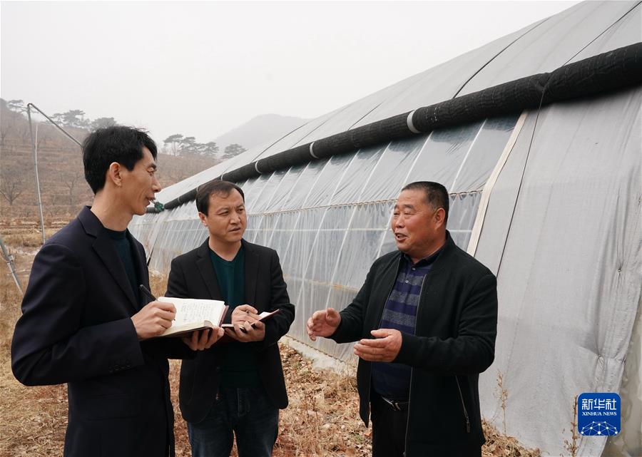 (新華全媒頭條·圖文互動)(2)堅定執(zhí)著打好黨風廉政建設(shè)和反腐敗斗爭攻堅戰(zhàn)持久戰(zhàn)——從十九屆中央紀委六次全會看全面從嚴治黨向縱深推進