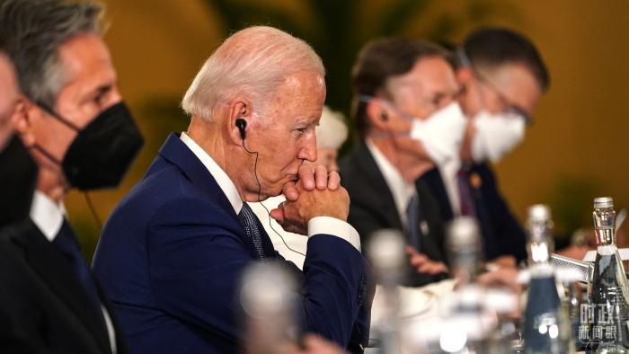 △參加會(huì)晤的美國(guó)總統(tǒng)拜登。(總臺(tái)國(guó)廣記者李晉拍攝)